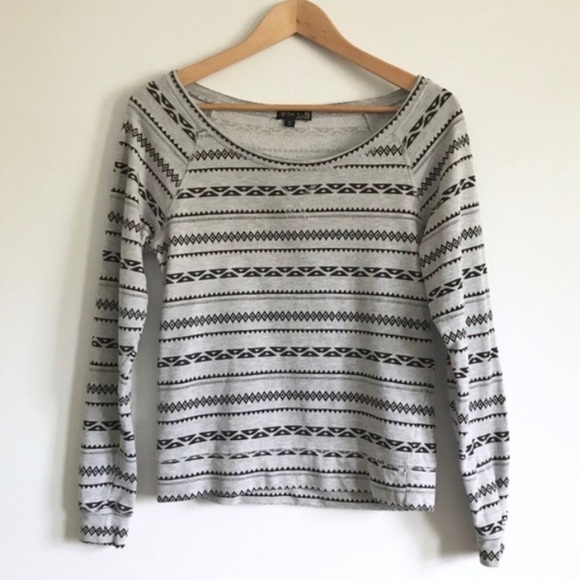 FIFTH SUN Grey Tribal Print Long Sleeve Boxy Fit Top - Picture 4 of 8